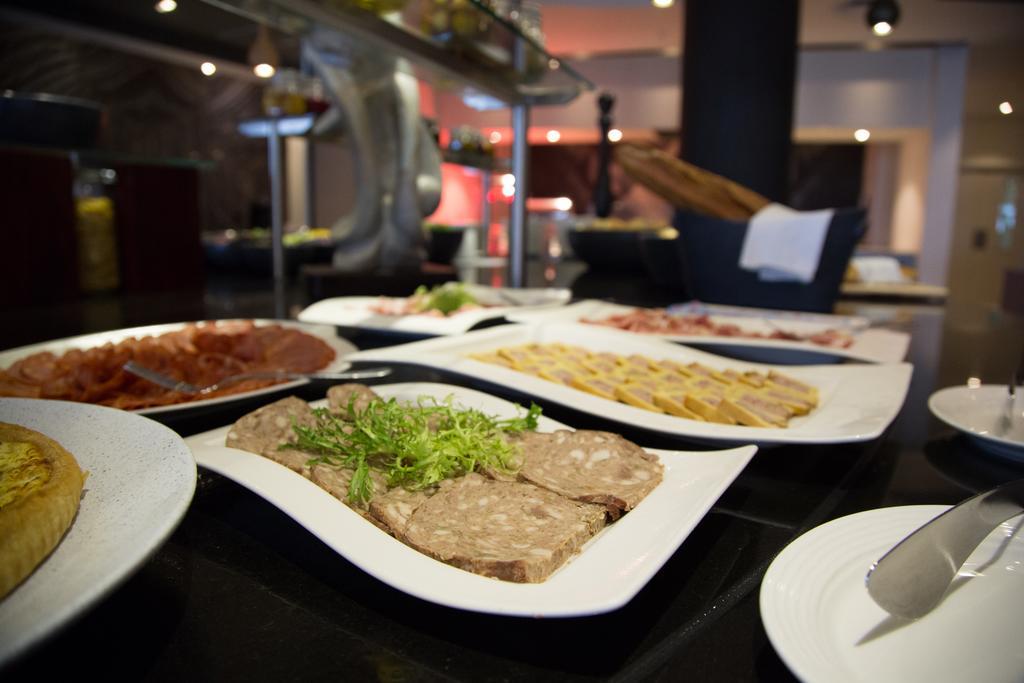Park Inn By Radisson Libreville Buitenkant foto