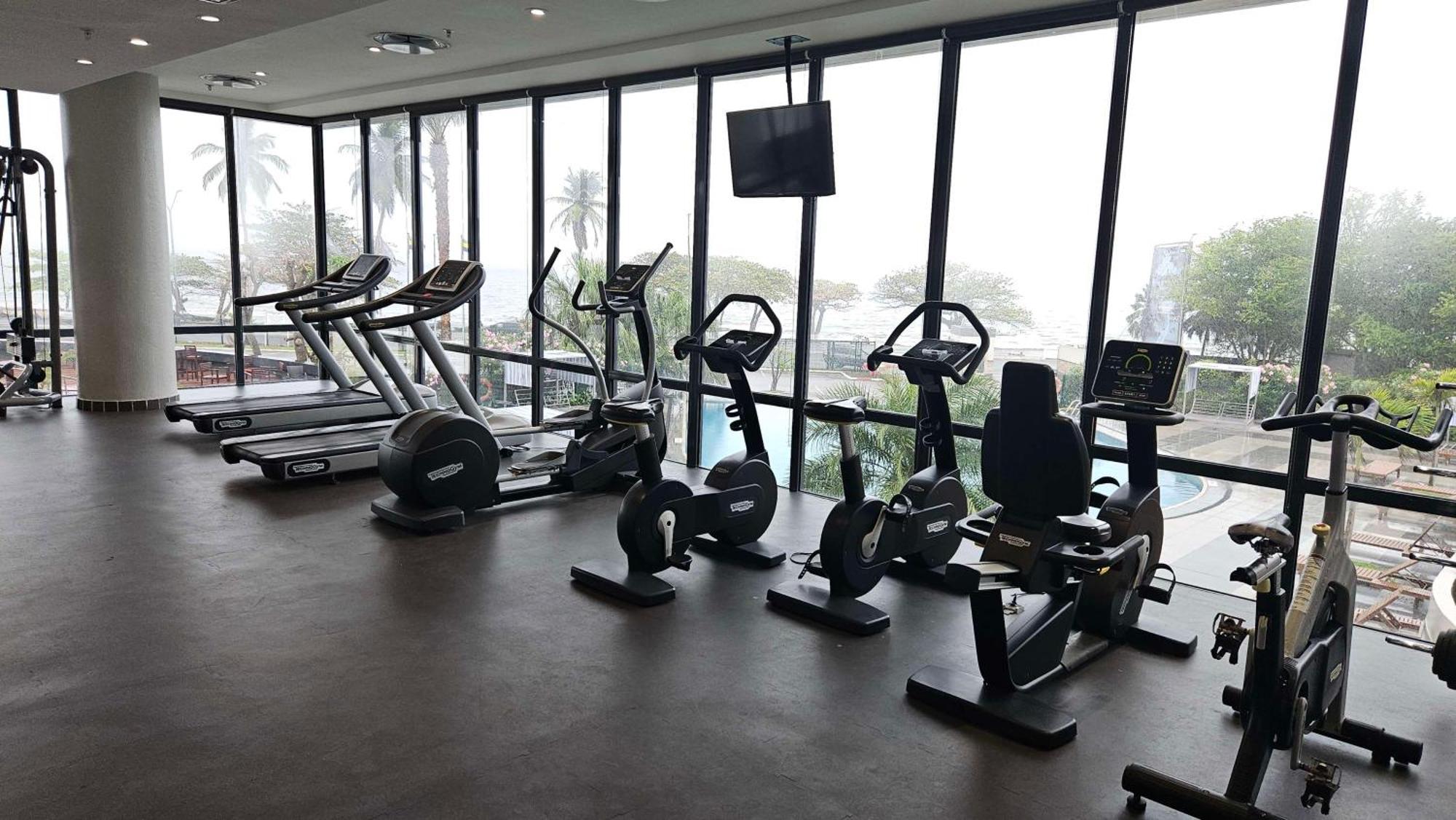 Park Inn By Radisson Libreville Buitenkant foto