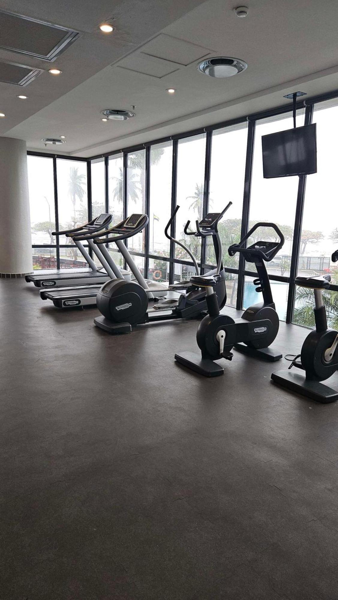 Park Inn By Radisson Libreville Buitenkant foto