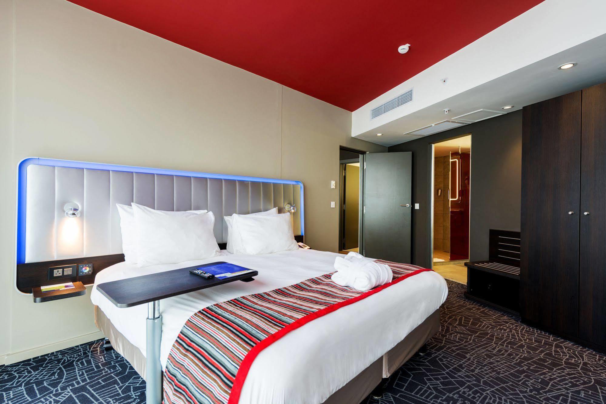 Park Inn By Radisson Libreville Buitenkant foto