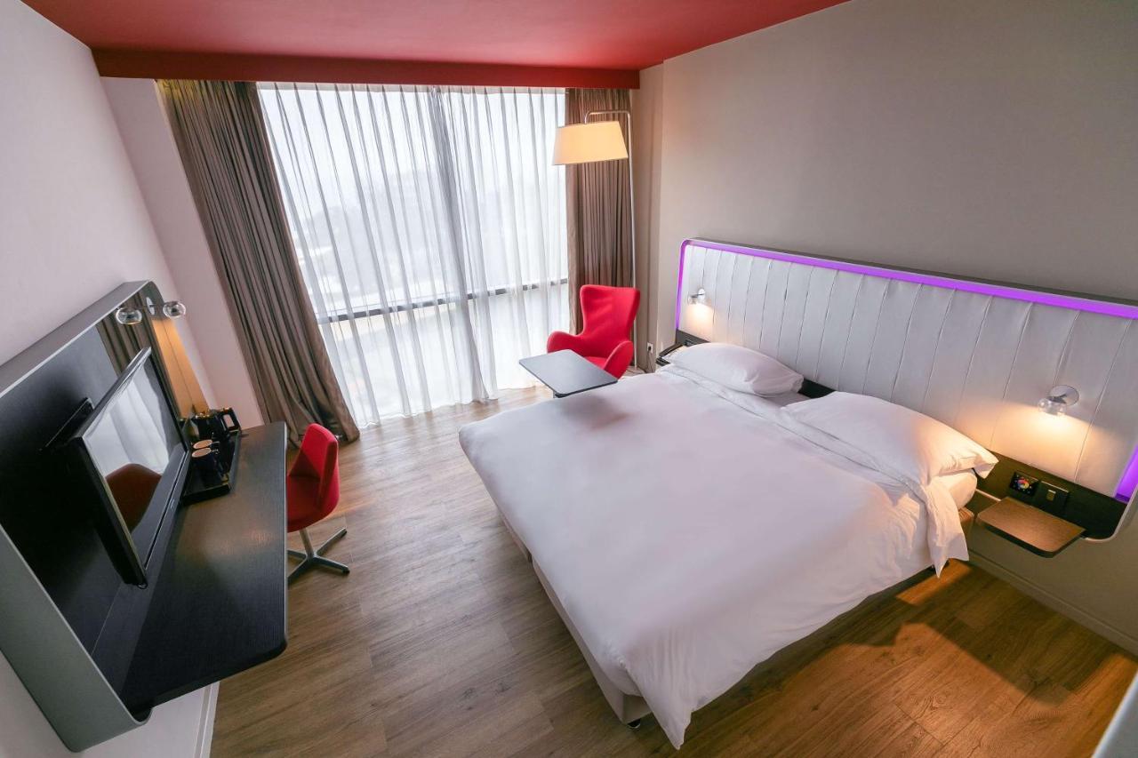 Park Inn By Radisson Libreville Buitenkant foto